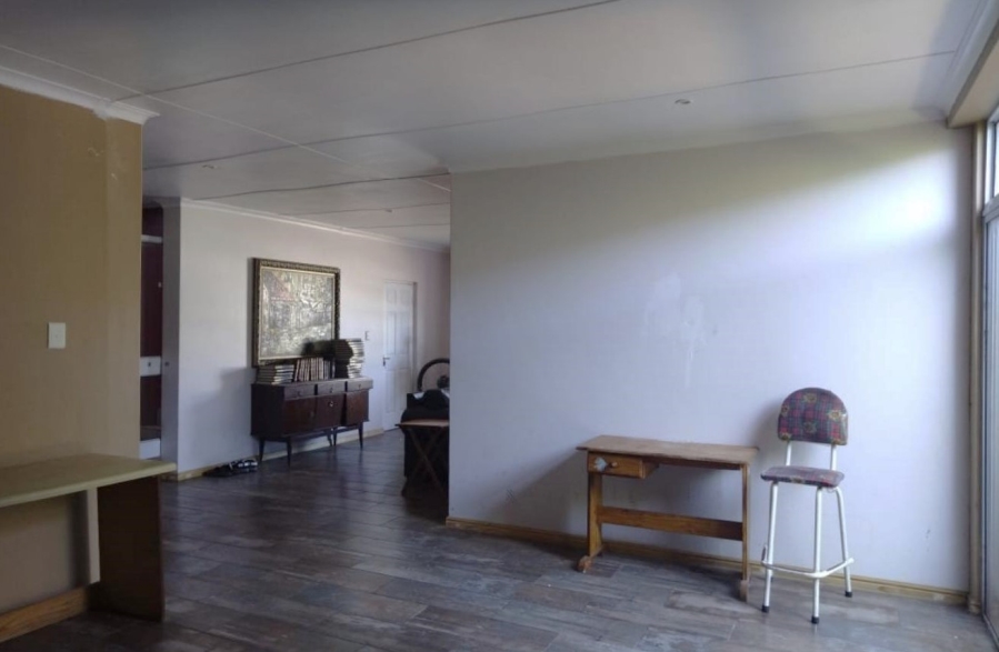6 Bedroom Property for Sale in Bluewater Bay Western Cape